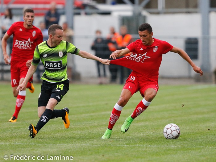 Match de football entre le Standard de Liège et l'Excelsion Mouscron qui s'est déroulé à Namur (Stade communal) le 14/07/2017.